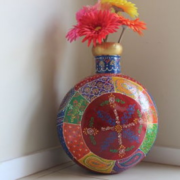 ethnicvase1-287348208.jpg